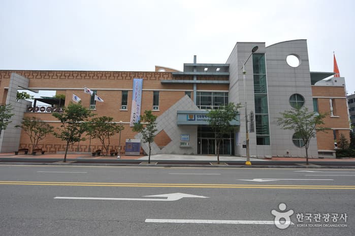 Geomdan Prehistory Museum (인천 검단선사박물관)